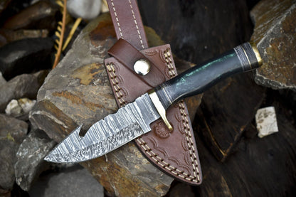 Twist Damascus Skinner Knife with Gut Hook Corian Handle Brass Guard EDC