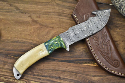 Twist Damascus Skinner Knife with Gut Hook and Bone Handle – Custom Handmade Hunting Knife