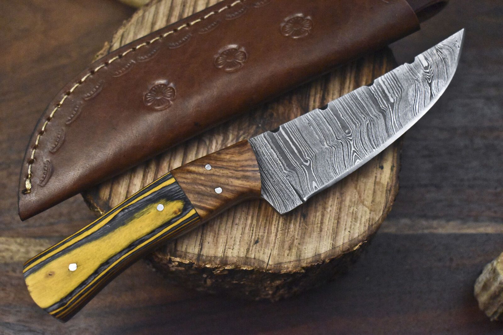 Twist Damascus Skinner Knife with Hard Wood Handle and Wooden Bolster for Fishing

