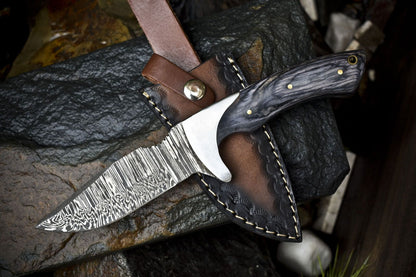 Twist Damascus Skinner Knife with Hardwood Handle and Steel Guard – Hand Forged Hunting Gift