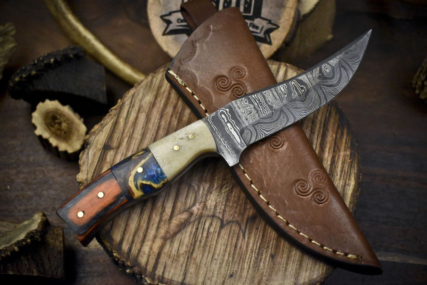 Twist Damascus Skinner Knife with Mixed Handle – 8" Hand Forged Hunting Blade Razor Sharp
