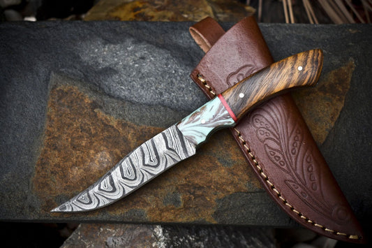 Twist Damascus Skinner Knife with Walnut Wood Handle Custom Handmade Hunting Blade