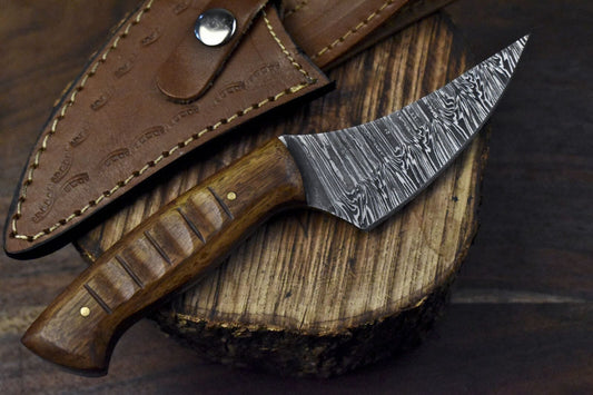 Twist Damascus Skinner Knife with Walnut Wood Handle – Custom Handmade Survival Hunting Blade
