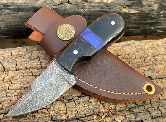 Twist Damascus Steel Mini Neck Skinner Knife – Buffalo Horn Handle with Leather Sheath