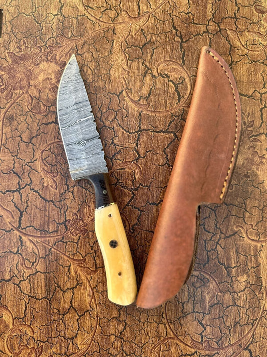 Heritage Forge Twist Damascus Steel Skinner Knife with Hardwood Handle – Custom Handmade Hunting Knife