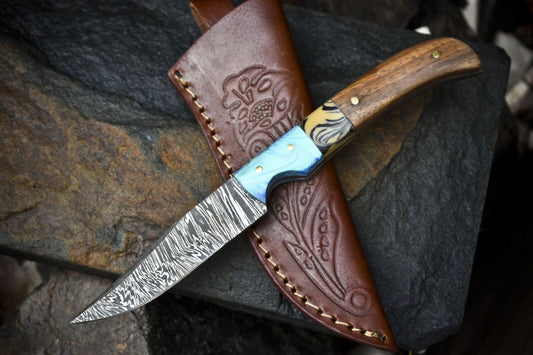 Twist Pattern Damascus Skinner Knife with Walnut Wood Handle – Handmade Fixed Blade Outdoor Tool